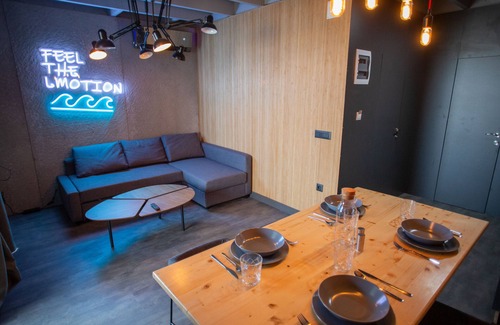 Zrce Villa | Villa in Zrce, close to the beach, water sports, festival, party, free wifi, up to 6 people.