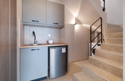 Spanokhorion Villa | Villa 'Ioni 2' with Sea View, Wi-Fi and Air Conditioning