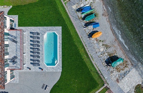 Calozzo Villa | Villa Ippolita: An elegant and welcoming two-story villa located right on the Como Lake, with Free WI-FI.