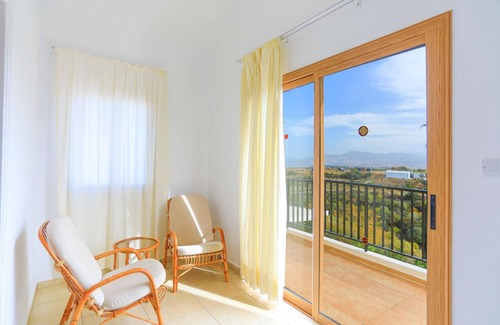 Latchi Villa | Villa Ira Finiki in Latchi