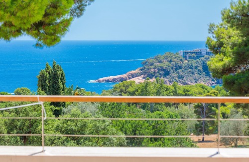 Aiguablava Villa | "Villa Irina in Begur: Luxury and Sea Views Near the Beach"