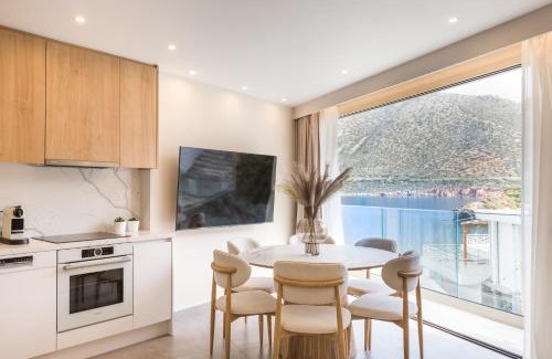 Bali Villa | Villa Iris, beachfront, with jacuzzi, up to 9 guests, Mpali beach, Rethymno!