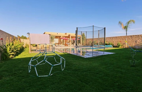 Chwiter Villa | Villa Iris Marrakech: Modern elegance with heated pool and private hammam
