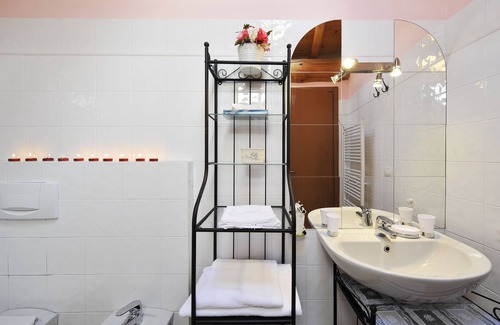 Carlazzo Apartment | Villa Isella - Mansarda, Carlazzo, Italy