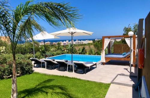 Hersonissos Centre Apartment | Villa Izabela Apartments with Private Pools