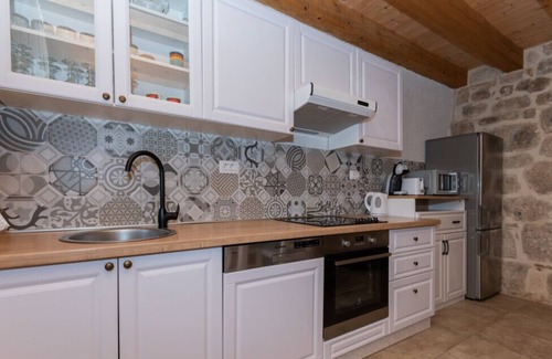 Prolozac Villa | Villa Janja - Makarska by Villas Guide