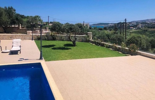 Kalyves Villa | Villa Jasmina - Modern Stone Villa - groups/family