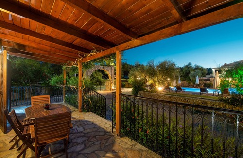 Alonia Villa | Villa Jasmine - Olive Tree Villas