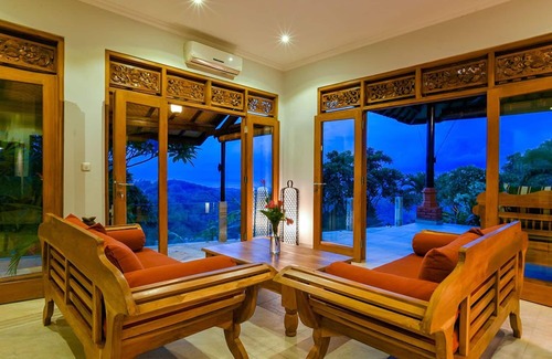 Kayu Putih Villa | Villa Jintan - Lovely Villa In The Hill