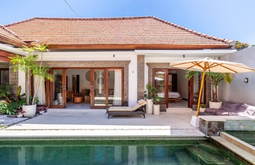 Sanur Villa | VILLA JIWA 4BR BEACHSIDE SPACIOUS FAMILY POOL VILLA SANUR