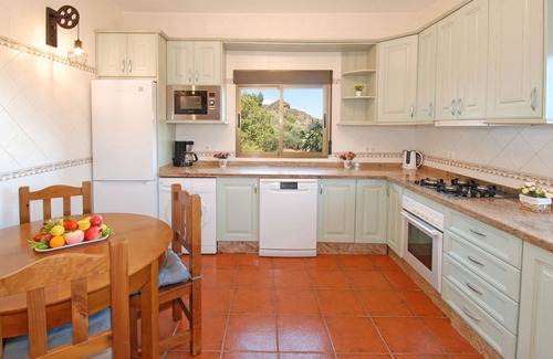 Comares Villa | Villa José 1, 12 Pers, Heated pool, Wifi,A/C, petfriendly