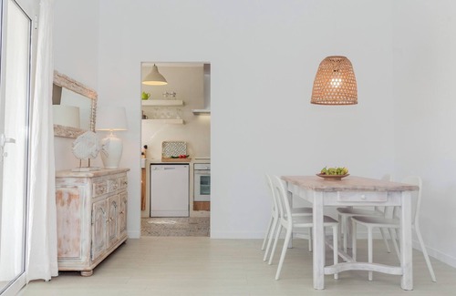 Cap d'Artrutx House | Villa Juanes with Pool, Garden & Wi-Fi
