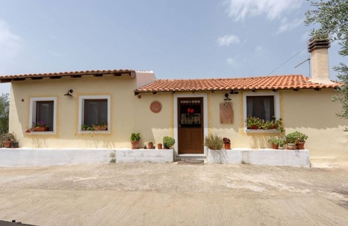 Oliena Villa | Villa Jumpadu surrounded by nature