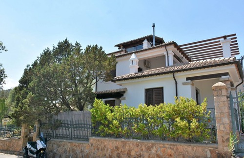Tancau Sul Mare Apartment | Villa Juniper with exclusive garden just 4 minutes walk from the beach