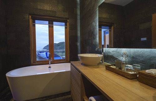 Selong Belanak Villa | Villa K - Modern private villa accommodation in beautiful South Lombok