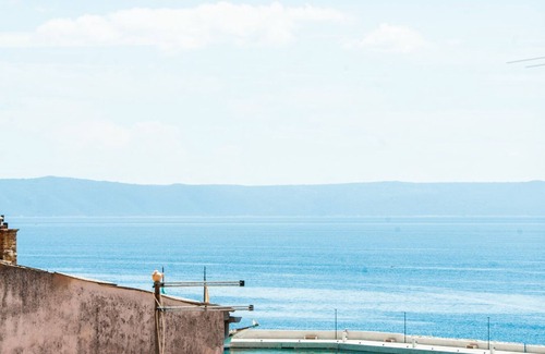 Makarska Old Town Villa | Villa Kala old stone house in historic center of Makarska with heated pool