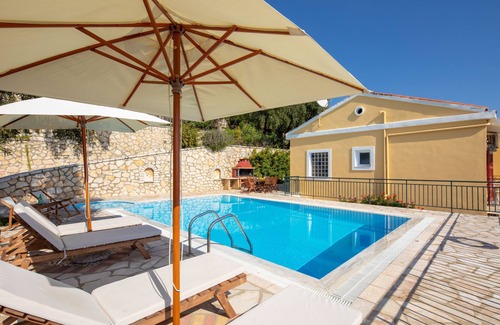Nisaki Villa | Villa Kalithea: Superb sea views, private pool, WiFi, A/C