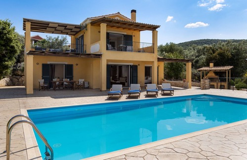 Meganisi Villa | Villa Kallisti | Private Pool & Sea View | Sleeps 6 people