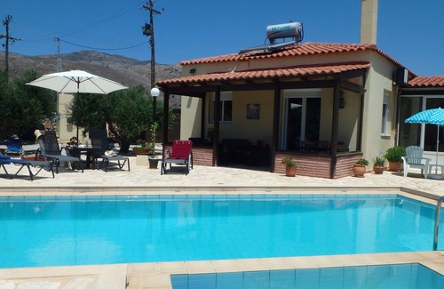 Kissamos Villa | Villa Kalokairi, Kissamos area. Private pool. Ideal for exploring Crete.