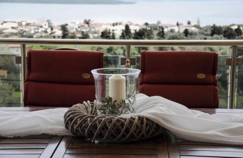 Spanokhorion Villa | "Villa Kastro" with Sea View, Private Pool, Garden and Balcony