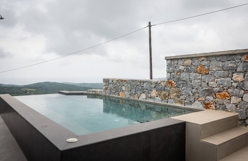 Kastellos Villa | Villa Katrine With Heated Pool & Jacuzzi