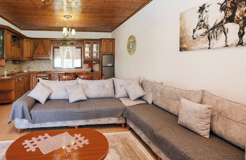 Berat Villa | Villa Kevin: A Slice of Drobonik Village Life