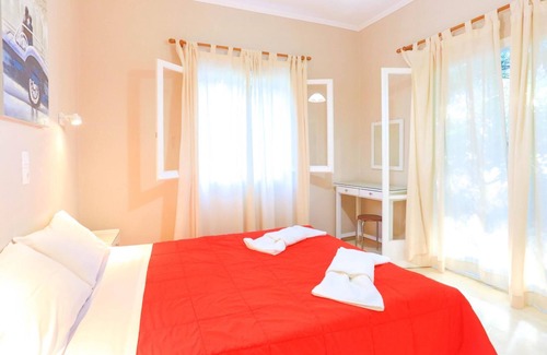 Agios Spyridon Corfu Villa | Villa Kiki in Corfu with 2 bedrooms and 1 bathrooms