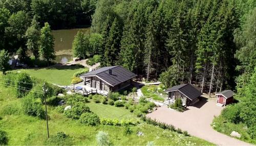 Pyhtaa Ski Chalet | Villa Kivikoski