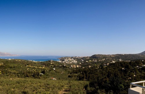 Douliana Villa | Villa Konstantinos Hilltop Vineyard Escape