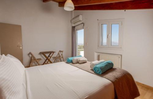 Douliana House | Villa Konstantinos Hilltop Vineyard Escape