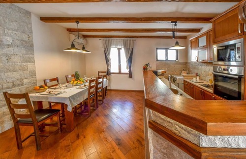 Kotor Villa | Villa Kotop - Three Bedroom Villa, Sleeps 6