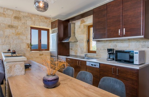 Stalos Villa | Villa Kourouni - Three Bedroom Villa, Sleeps 6