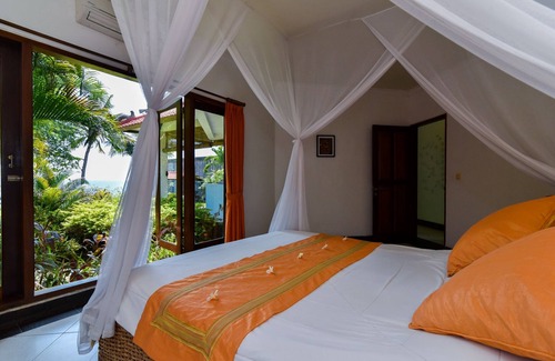 Sawan House | Villa Kupu Kupu - Beachfront Villa In East Part of Norther BALI