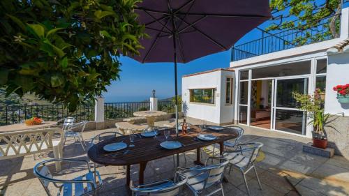 Competa House | Villa López Cómpeta by Ruralidays