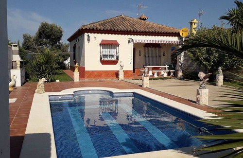 Chiclana de la Frontera Villa | villa Les Orangers - swimming pool, air conditioning and internet for 6 pers.