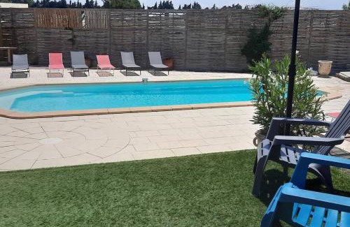 Tarascon House | Villa l'ESTEL en campagne avec piscine privée proche Arles et Avignon