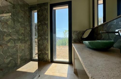 Bormes-Les-Mimosas Villa | Villa la Caladine in a quiet location