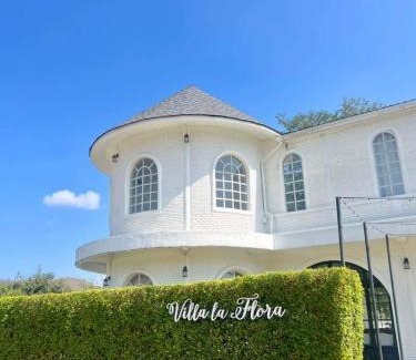 Song Phi Nong Hotel | Villa La Flora Kaeng Krachan