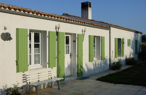 Ile-d'Aix Villa | Villa La Léinade – Spacious, Fully Equipped, Perfect for Families & Groups