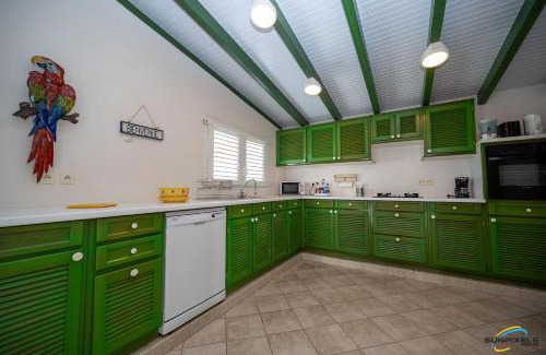 Les Anses-d'Arlets Villa | Villa La Lady 8, 300 m de la plage, vue mer à 180°