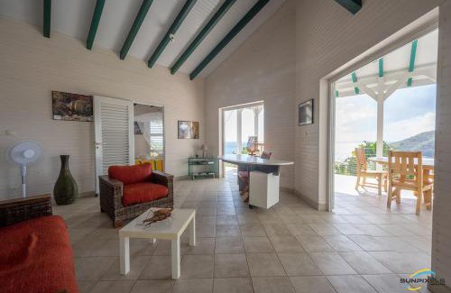 Les Anses-d'Arlets Villa | Villa La Lady 8, 300 m de la plage, vue mer à 180°