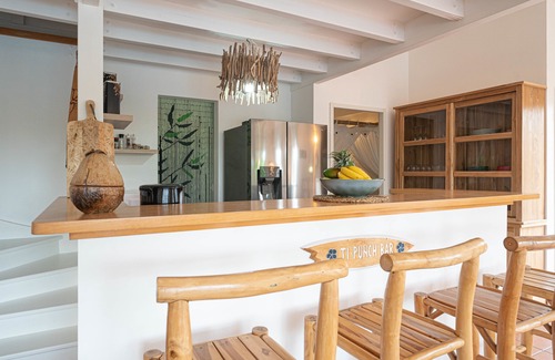 Anse des Rochers Villa | Villa La Palmeraie located in a secure residence 5-minute walk from beaches.