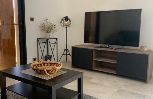 Pont-de-Labeaume Villa | Villa La source & SPA