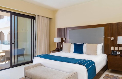 Santa Rosa Apartment | Villa La Valencia - One Bedroom Pool view suite