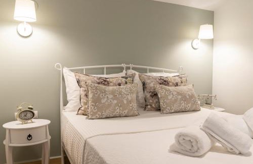 Kalyvia Varikou Apartment | Villa La Varik 2