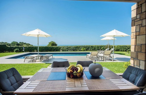 Klismata Villa | Villa La Vie - Three Bedroom Villa, Sleeps 6