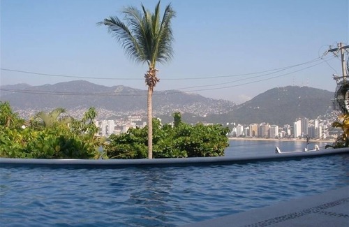 Playa Guitarron Villa | Villa Ladomar - Las Brisas Guitaron Area - Incredible View. Fully Staffed
