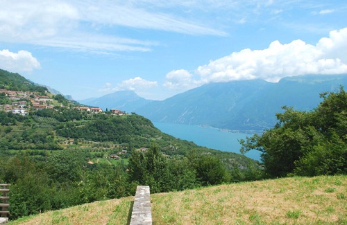 Tignale Villa | Villa Lago - Theater Home, with garage and beautiful lake view