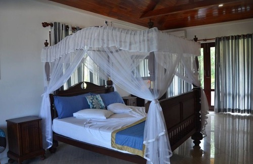 Thiranagama Villa | Villa Lagoona, Hikkaduwa
