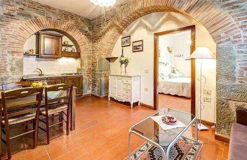 Fratticciola Villa | Villa Lamina Grande: A characteristic and welcoming villa in the characteristic style of the Tuscan countryside, with Free WI-FI.